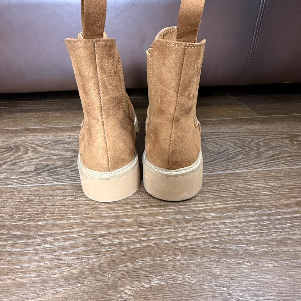 Chinese Laundry Piper Suede Boots Tan Size 7 Pull-On Booties Summer Fall Boho - Picture 4 of 9